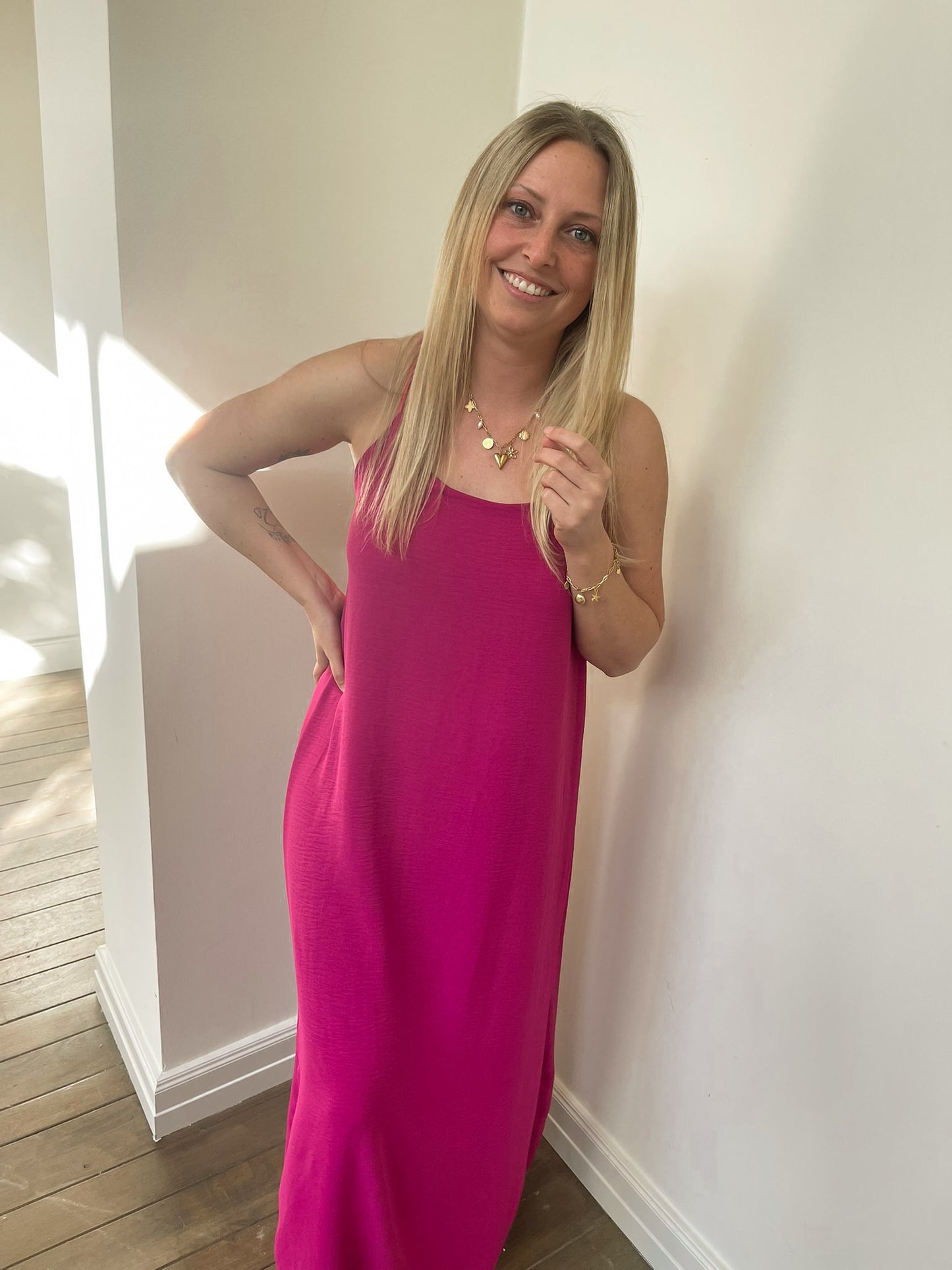 Riviera dress fushia