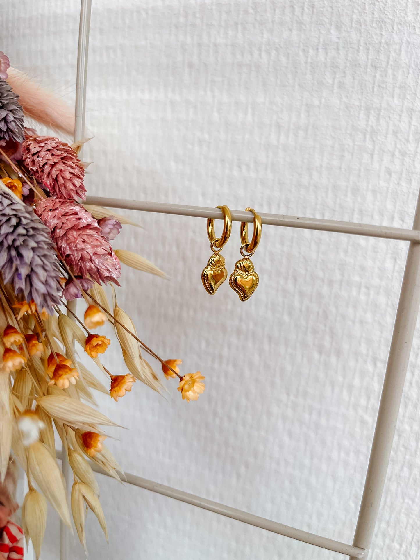 Earrings golden aura