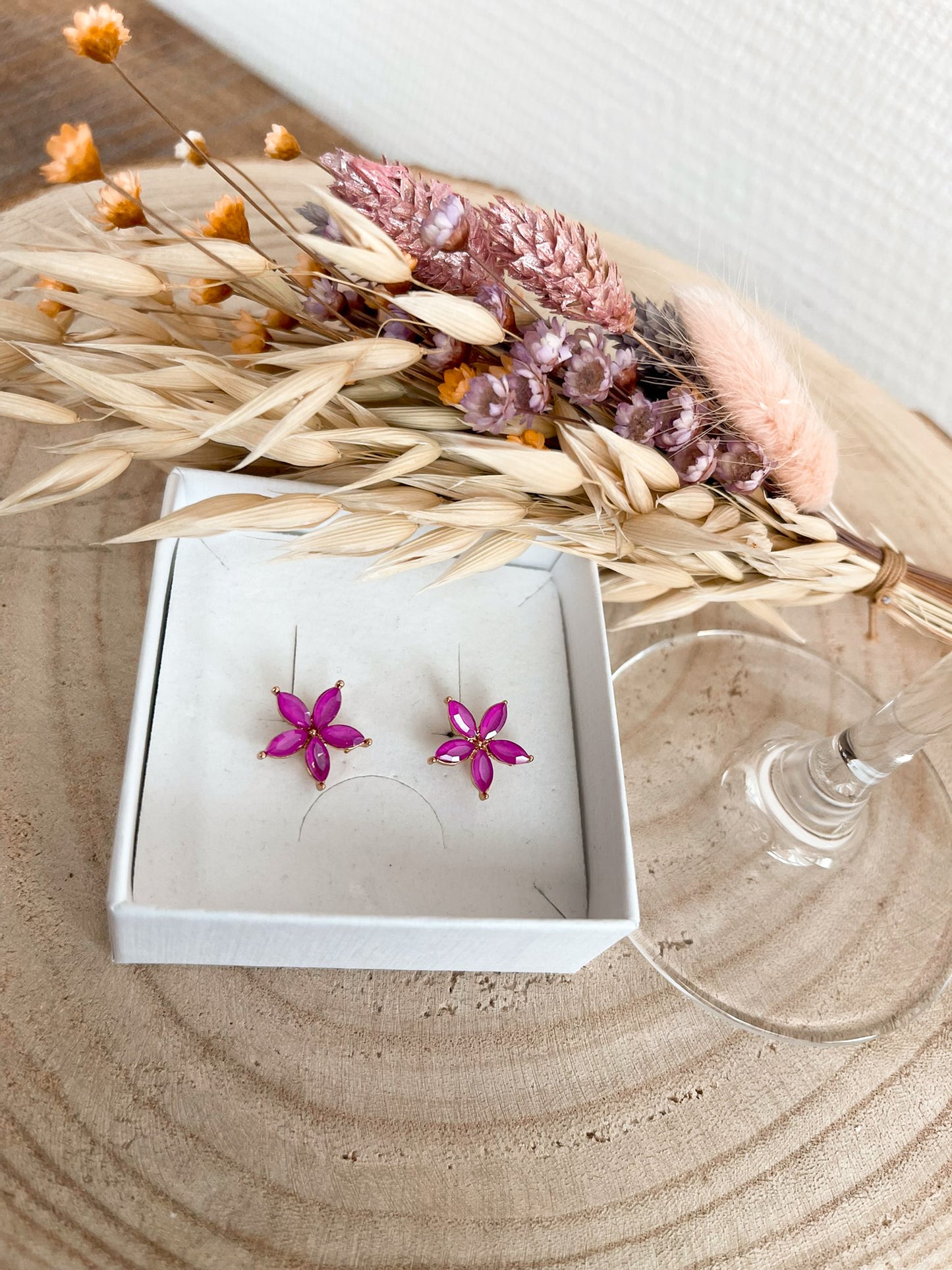 Statement earrings fushia