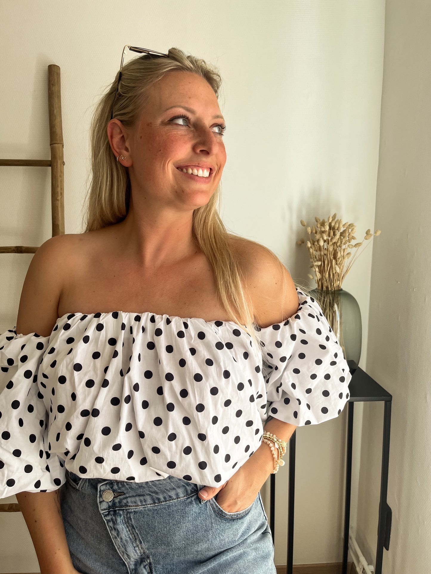 Celeste top dots