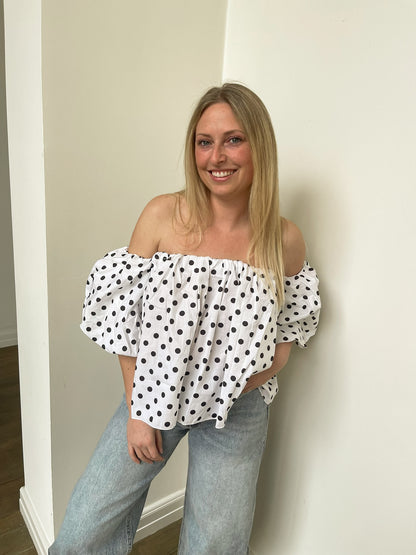 Celeste top dots
