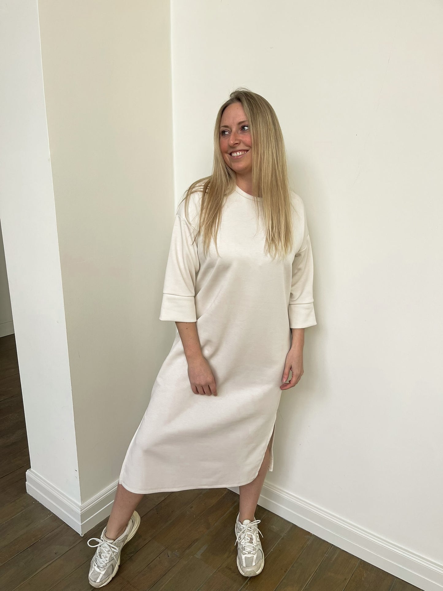 Soft aura dress beige