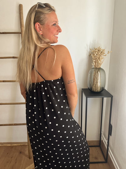 Savage chic black