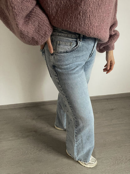 Wide leg jeans