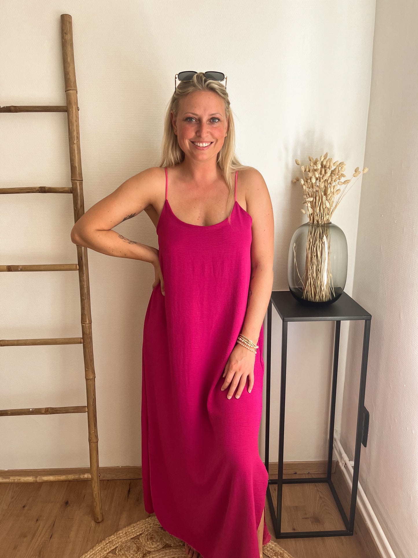 Riviera dress fushia