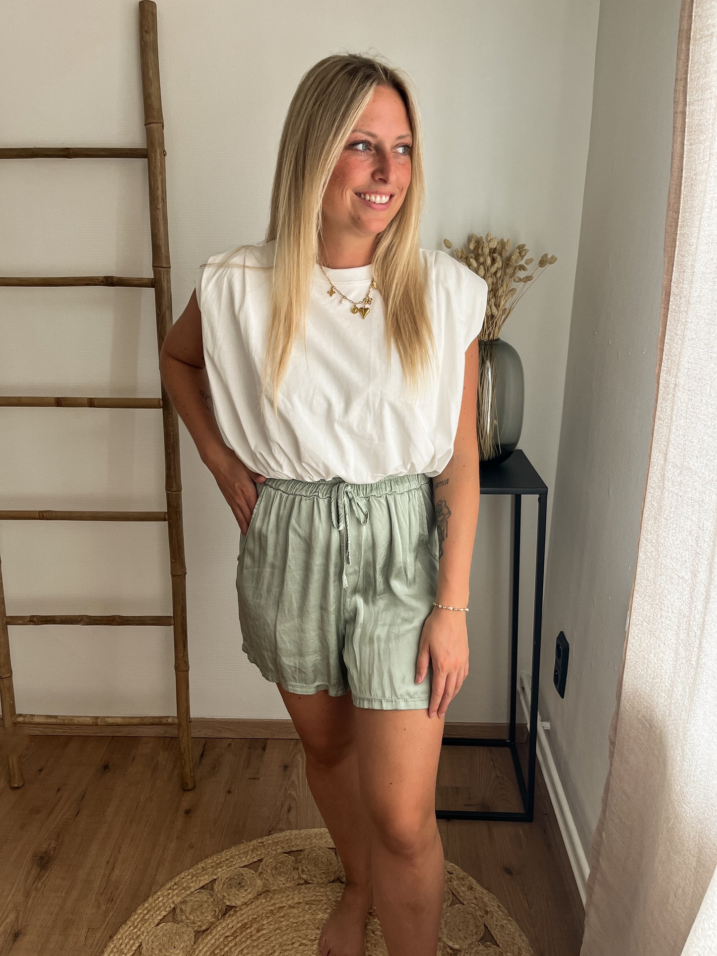 Solana shorts