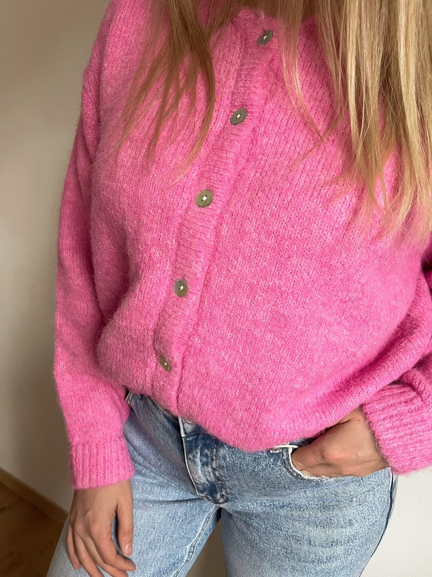 Esmee pull